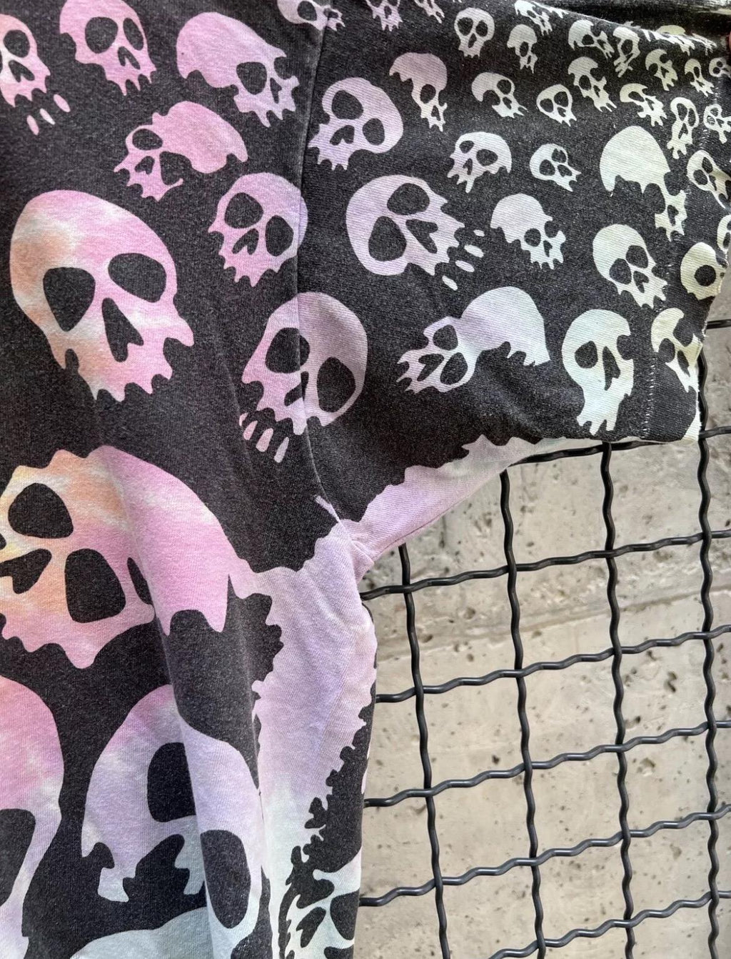 Vintage 1992 Liquid Blue Skull All Over Print Tshirt