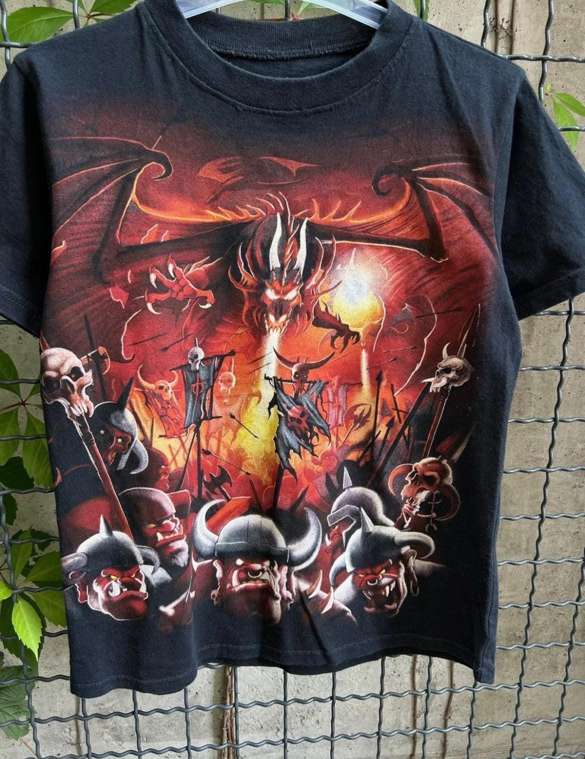 Vintage 2003 Liquid Blue Dragon Art Graphic T-shirt