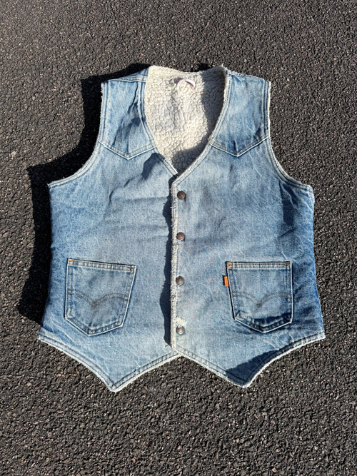 Levis