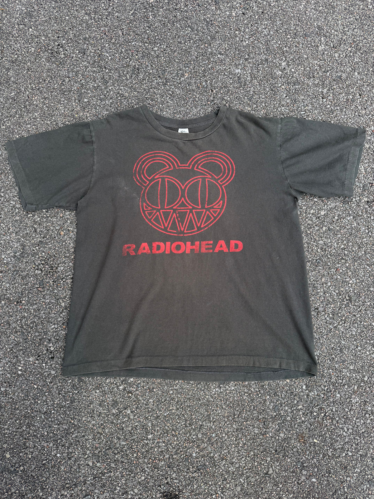 Vintage 2000s Radiohead Modified Bear Red Outline Single Stitch T-Shirt