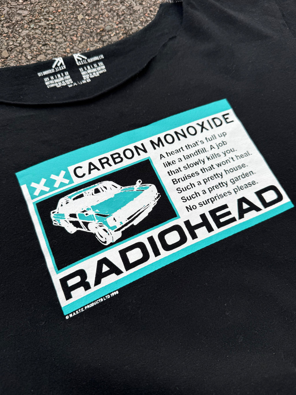Vintage 2000s Radiohead No Surprises Carbon Monoxide Cropped T-Shirt