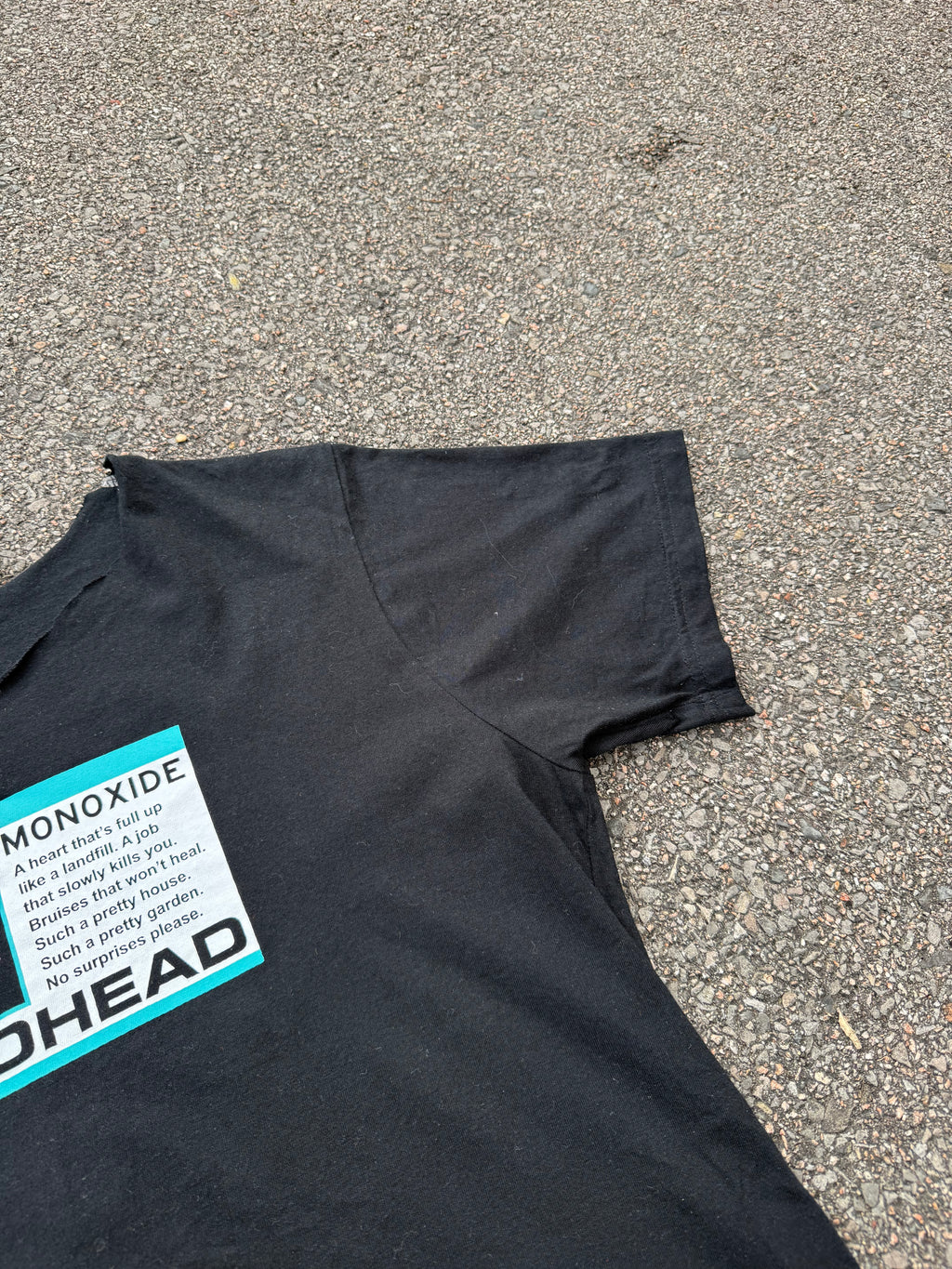 Vintage 2000s Radiohead No Surprises Carbon Monoxide Cropped T-Shirt
