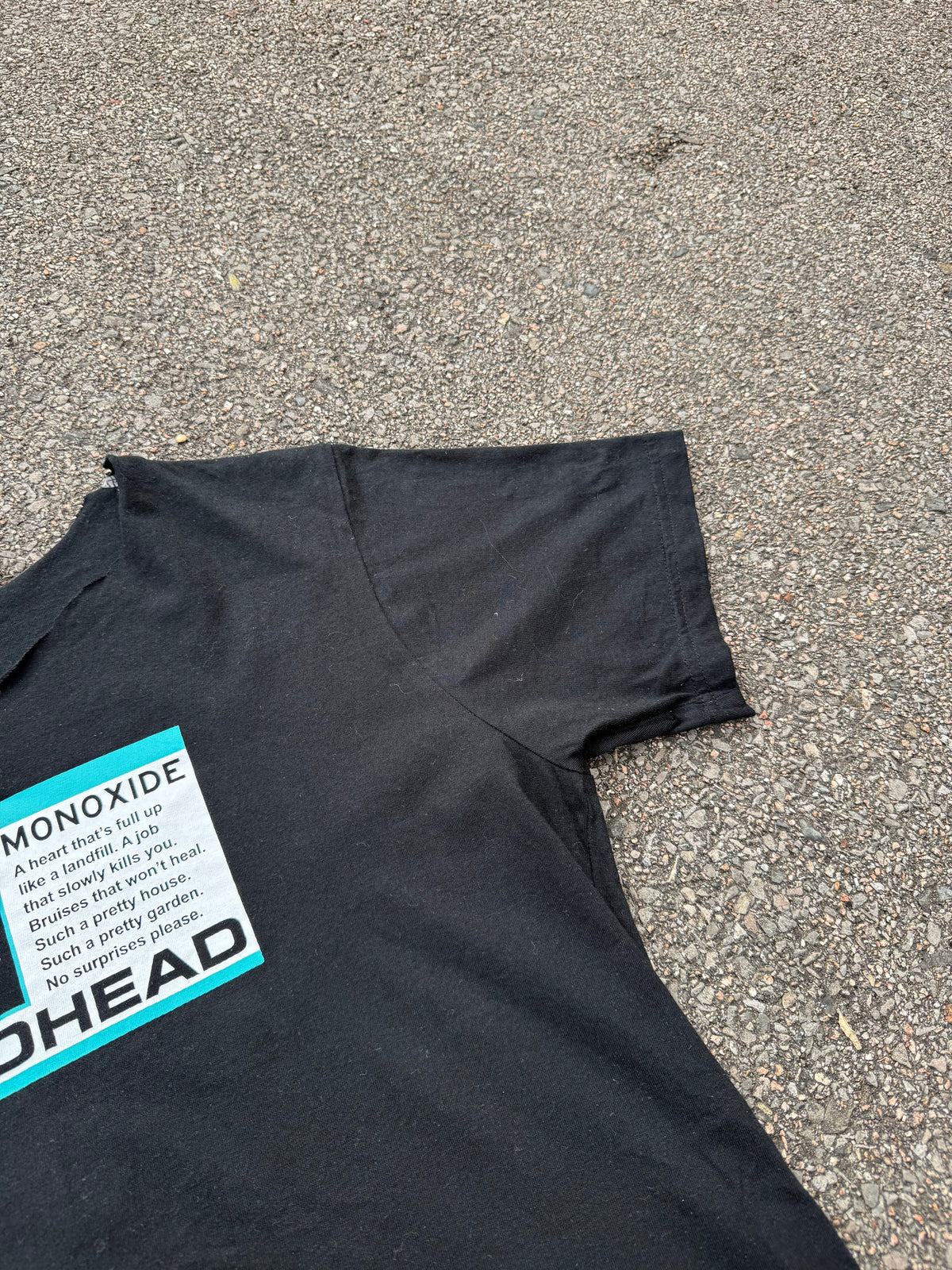 Vintage 2000s Radiohead No Surprises Carbon Monoxide Cropped T-Shirt