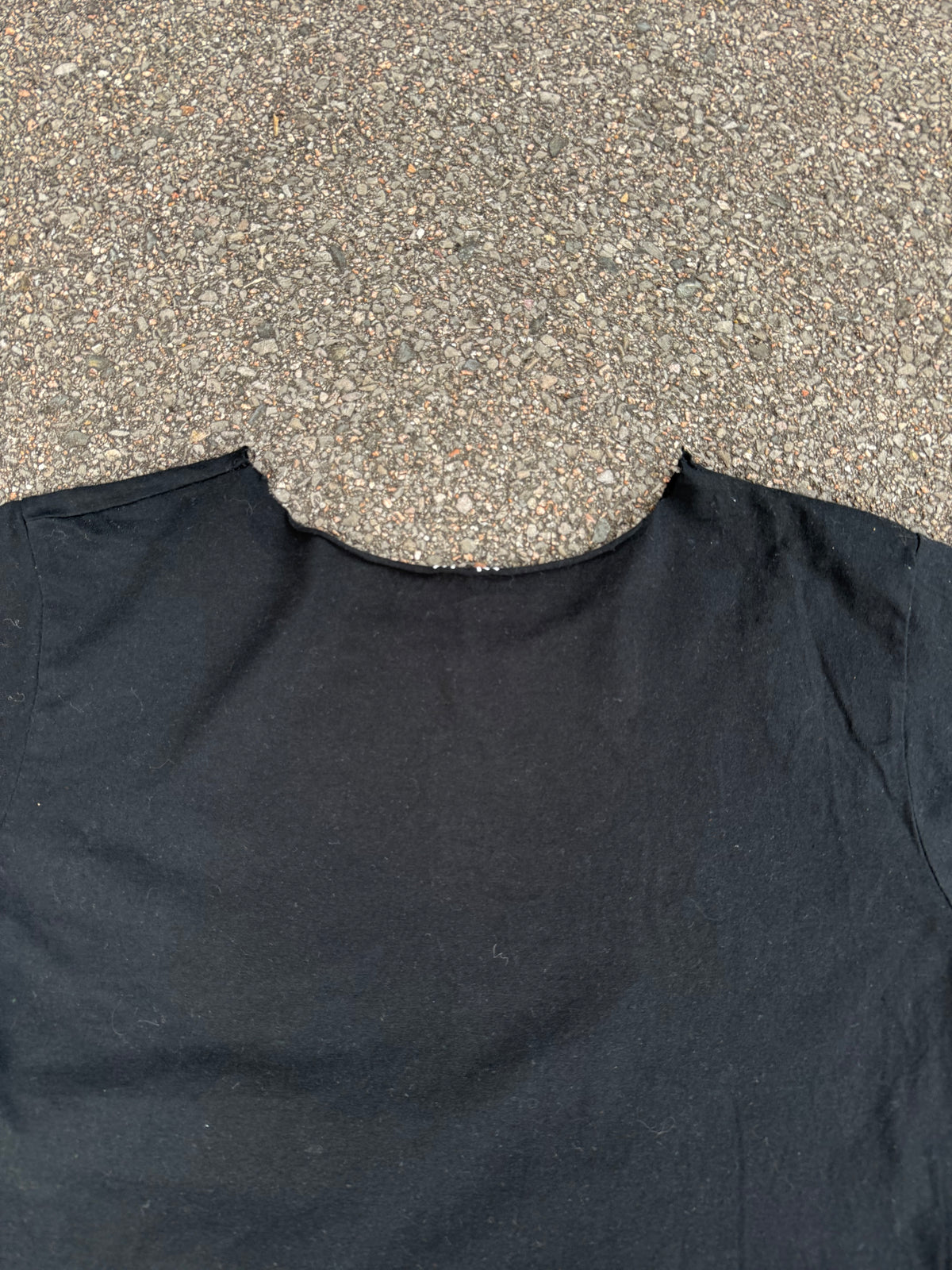 Vintage 2000s Radiohead No Surprises Carbon Monoxide Cropped T-Shirt