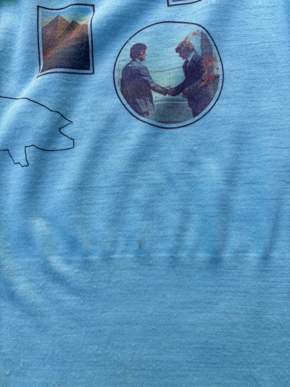 Vintage 1977 Pink Floyd Animals Rock Band Graphic T-Shirt