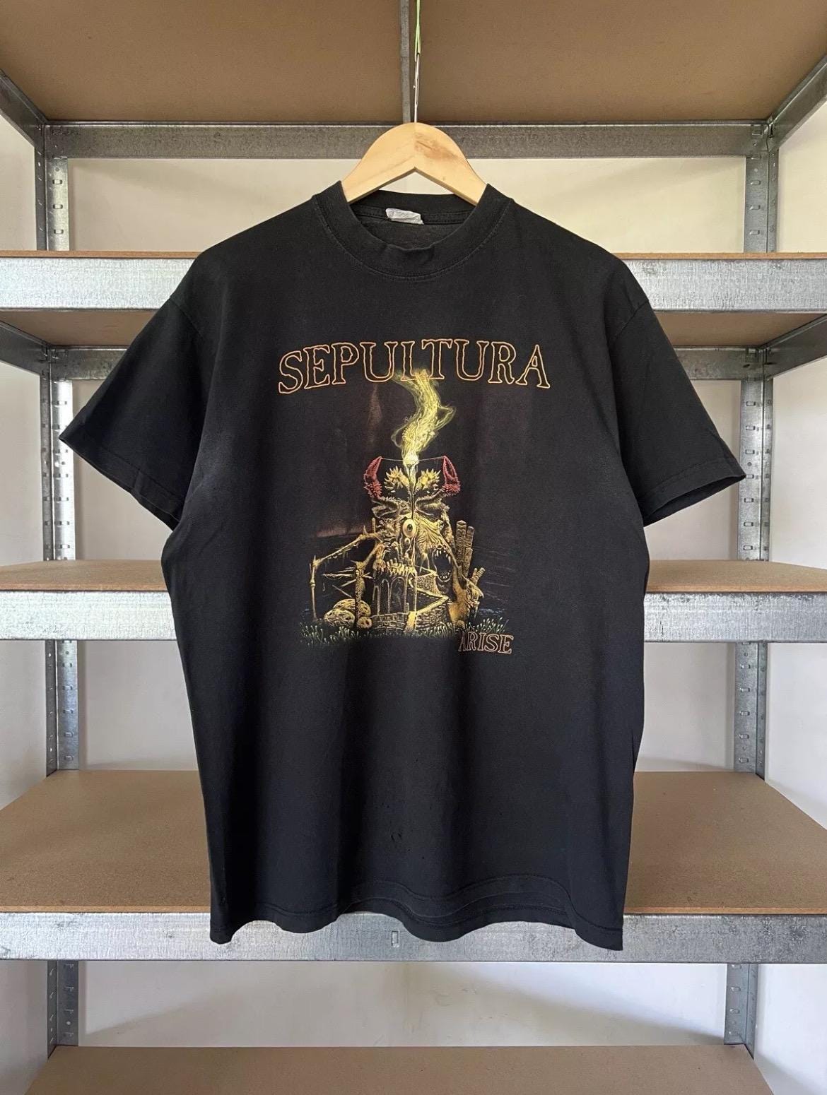Vintage 90s Sepultura Arise Metal Album Graphic T-Shirt