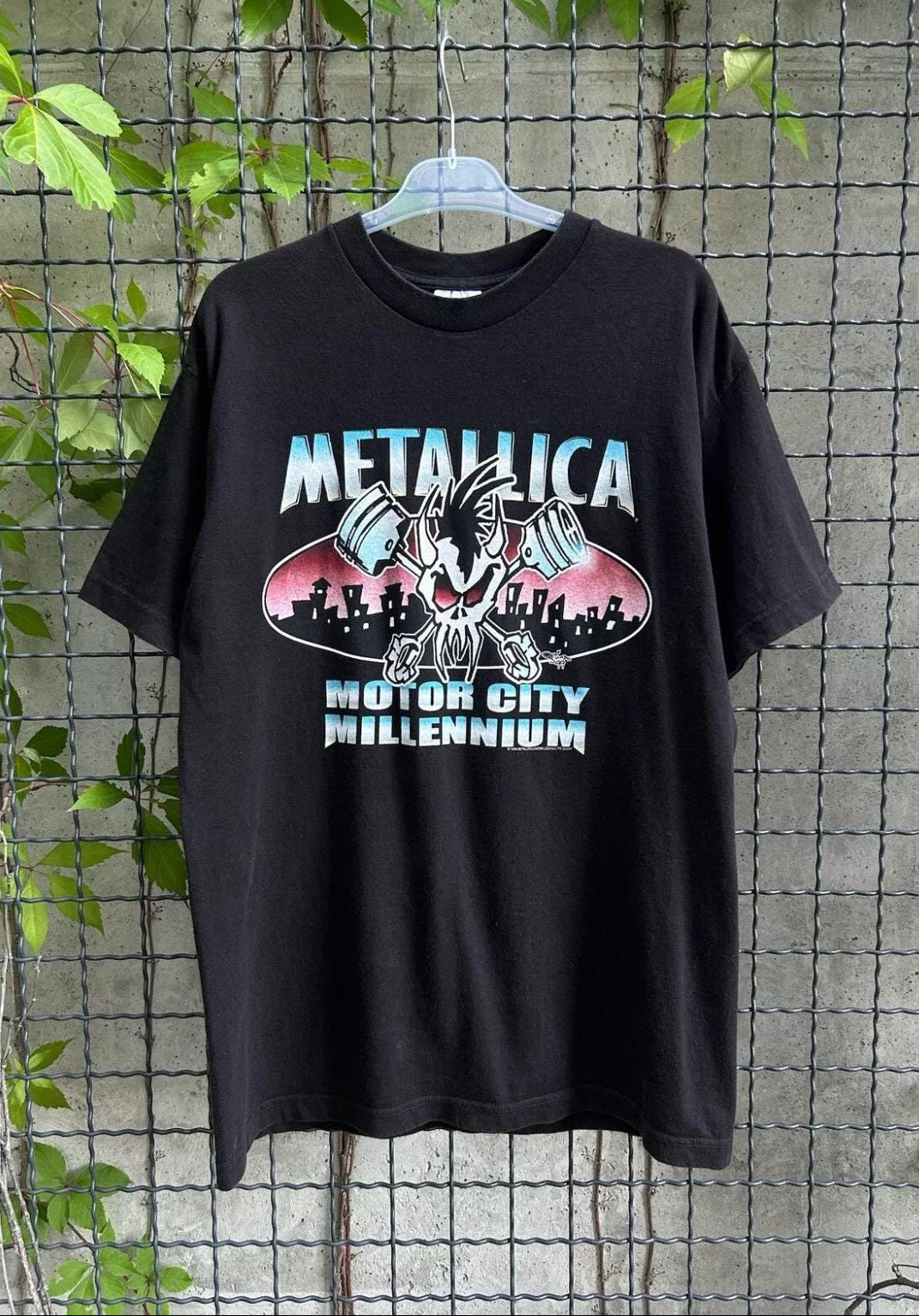 Vintage 1999 Metallica Motor City Millennium Tour T-shirt