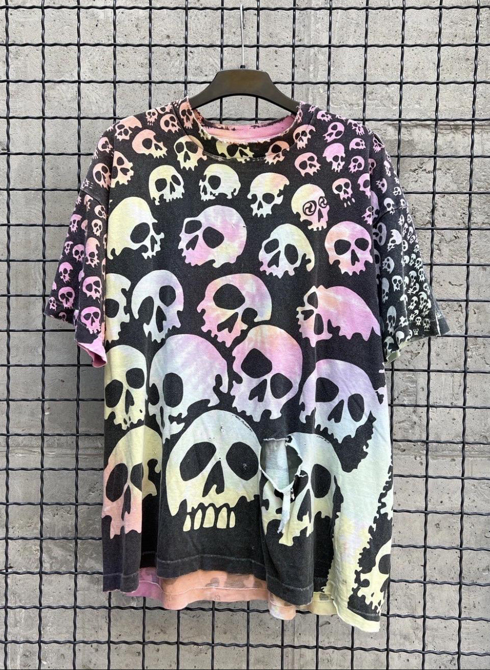 Vintage 1992 Liquid Blue Skull All Over Print Tshirt