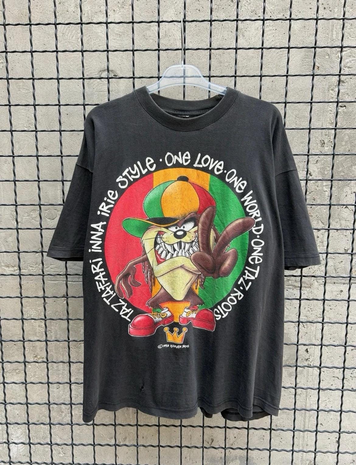 Vintage 1993 Looney Tunes Taz Rasta WB Cartoon T-shirt Size XL