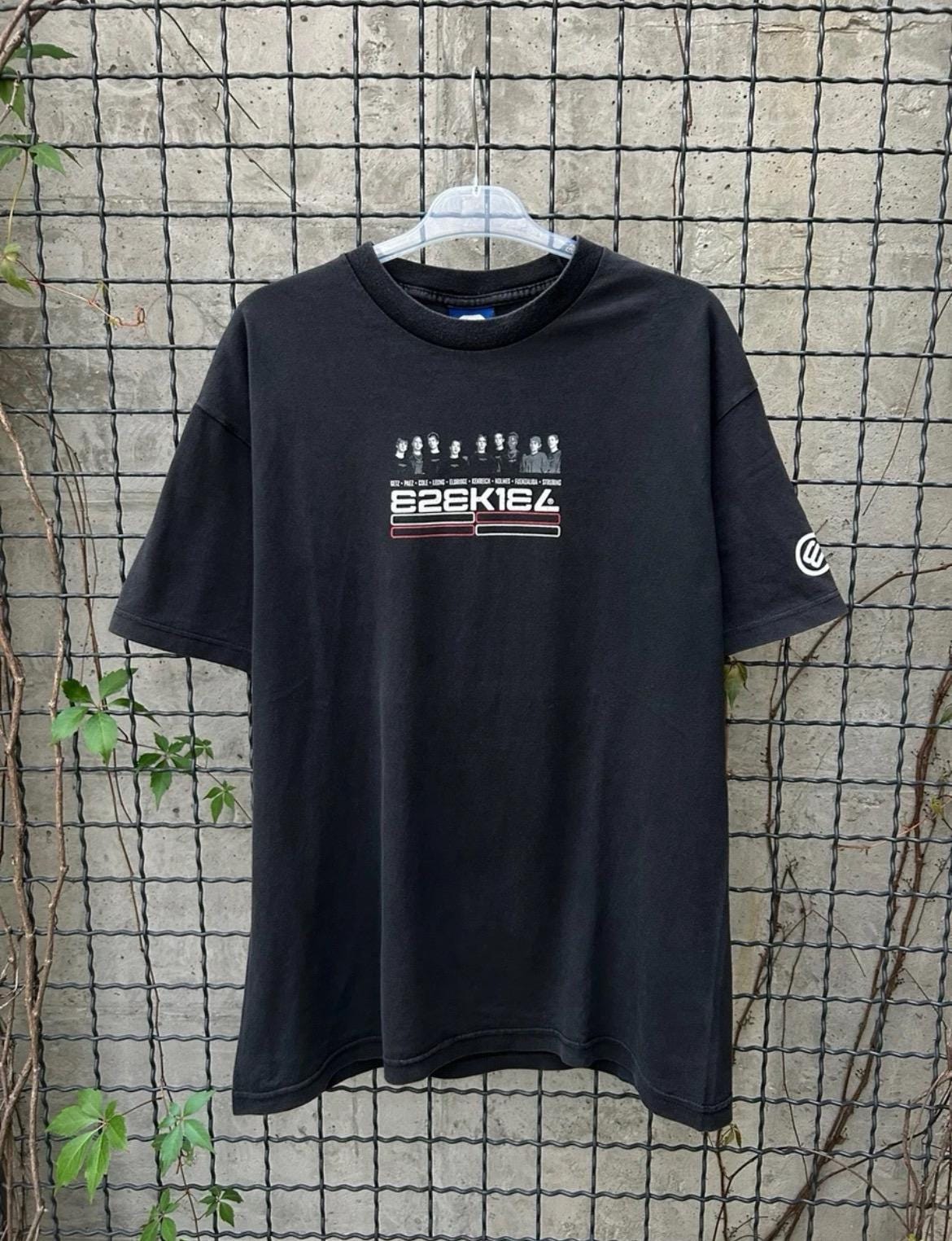 Vintage 2000s Ezekiel Skateboarding Graphic T-shirt Size L