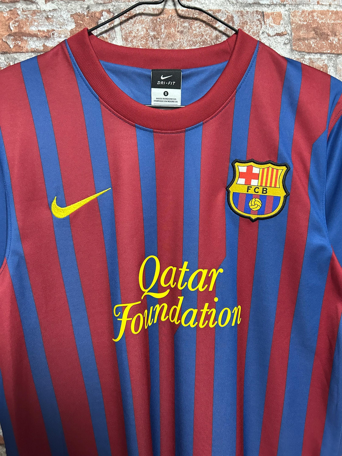 Vintage Barcelona Nike 2011 2012 Home Football Jersey Soccer Joshua #8 Size S
