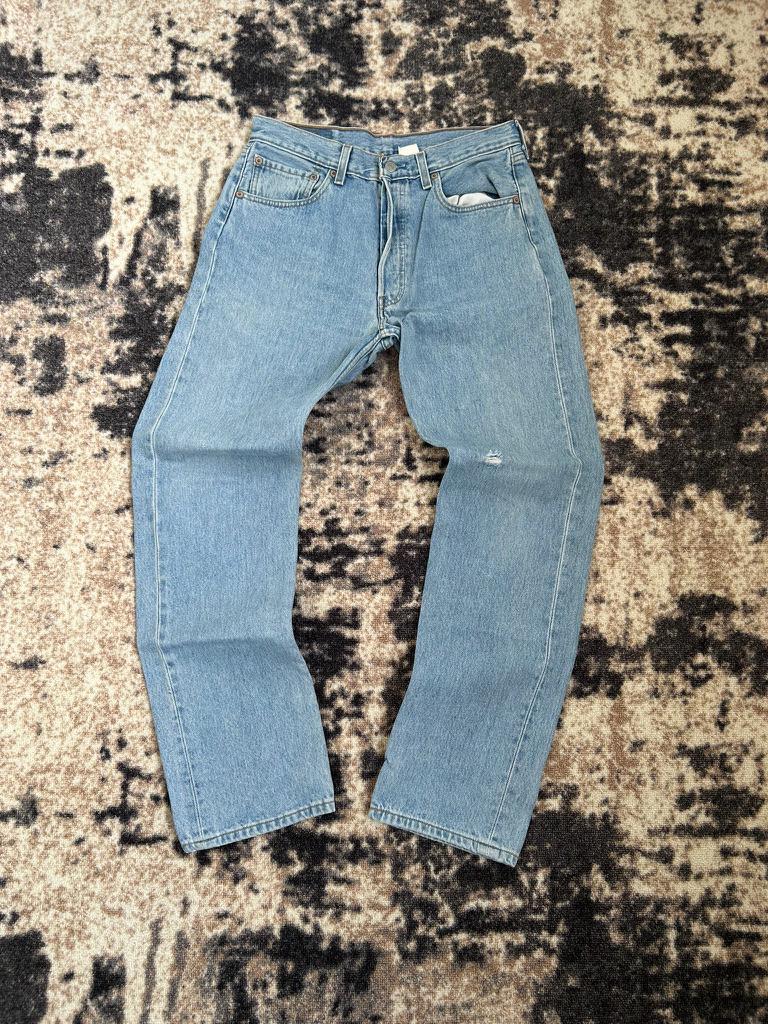 Vintage 90s Levis 501 Denim Jeans Made in Guatemala Size W32 L32