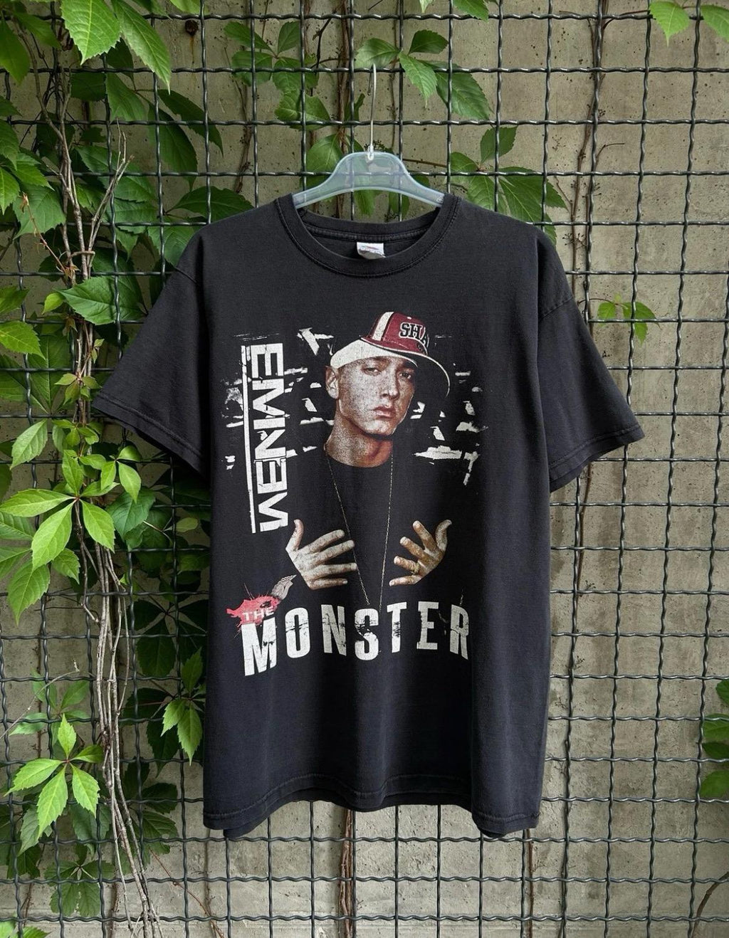 Vintage 2000s Eminem The Monster Rihanna Rap T-shirt Size L