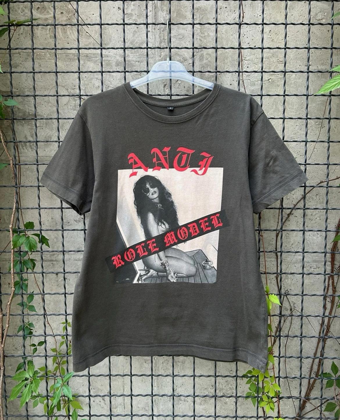 Vintage 2000s Rihanna Anti World Tour T-shirt Size S