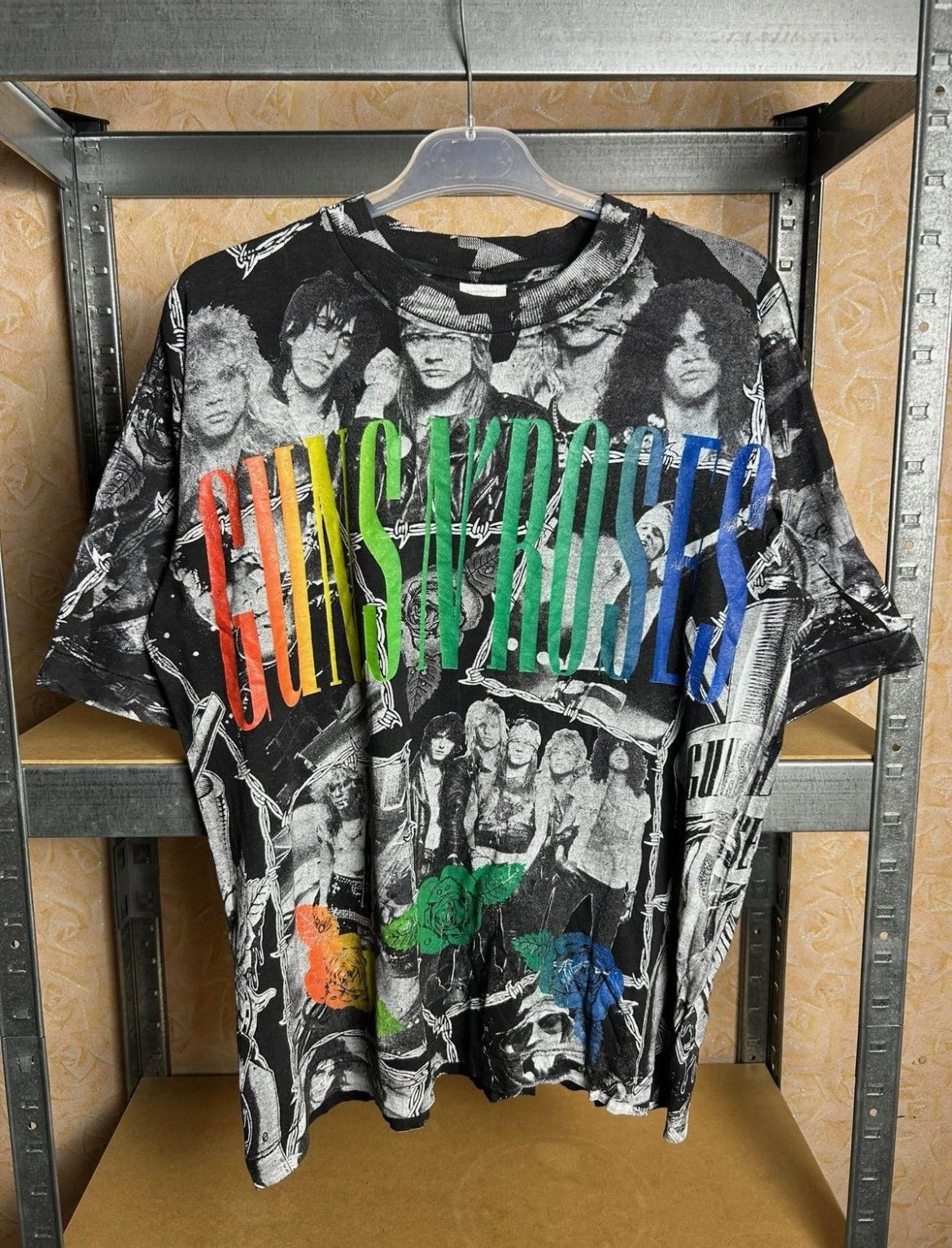 Vintage 90s Guns n Roses All Over Print Rock Band T-shirt Size L