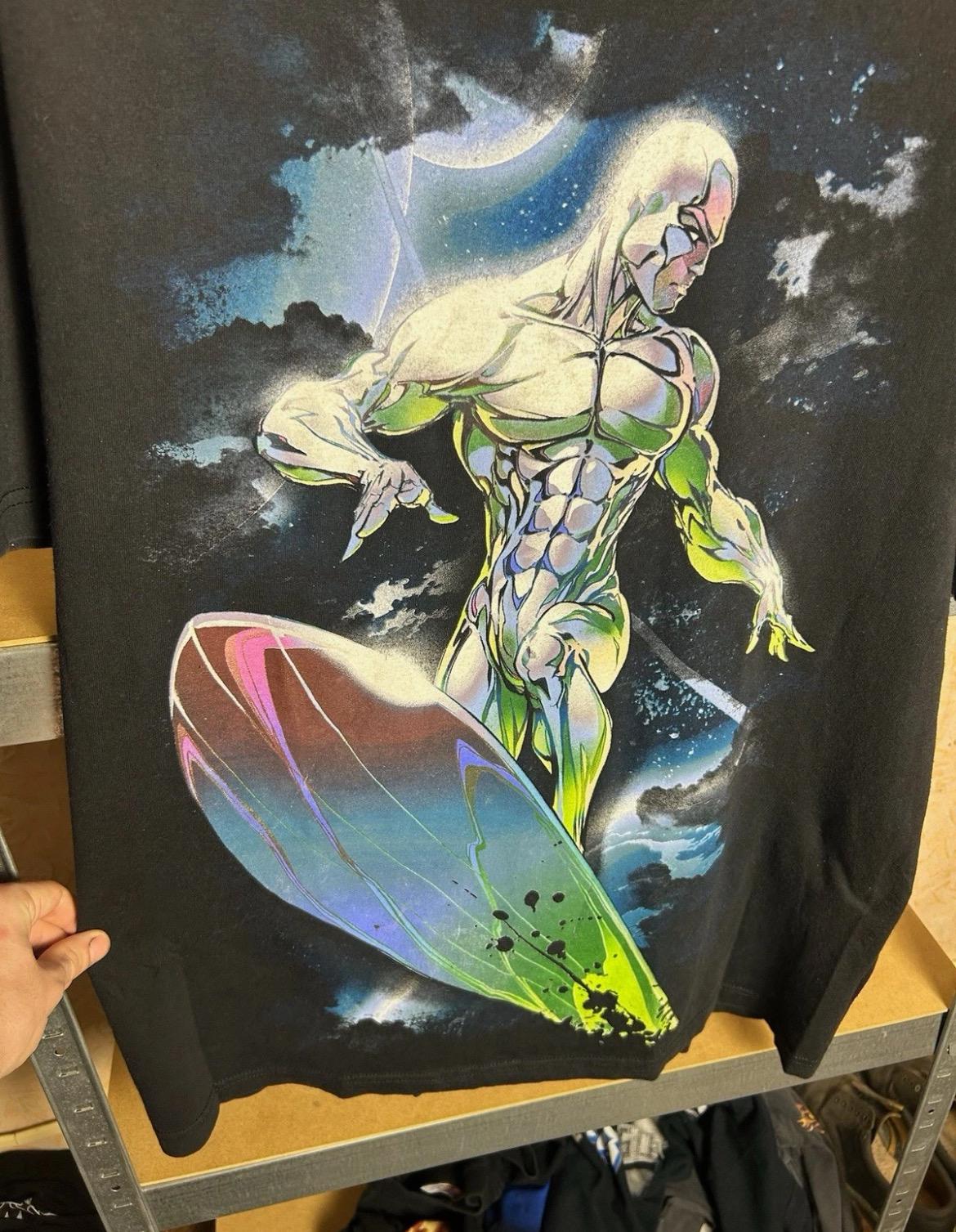 Vintage 2000s Silver Surfer Mad Engine Marvel Comics T-shirt Size L