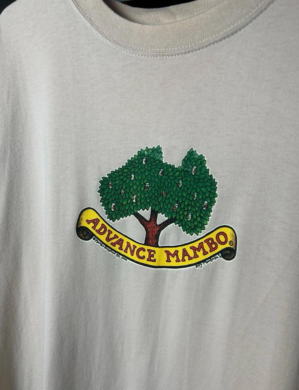 Vintage 2000 Mambo Reg Mombasa Australian Beer Tree T-shirt Size XL