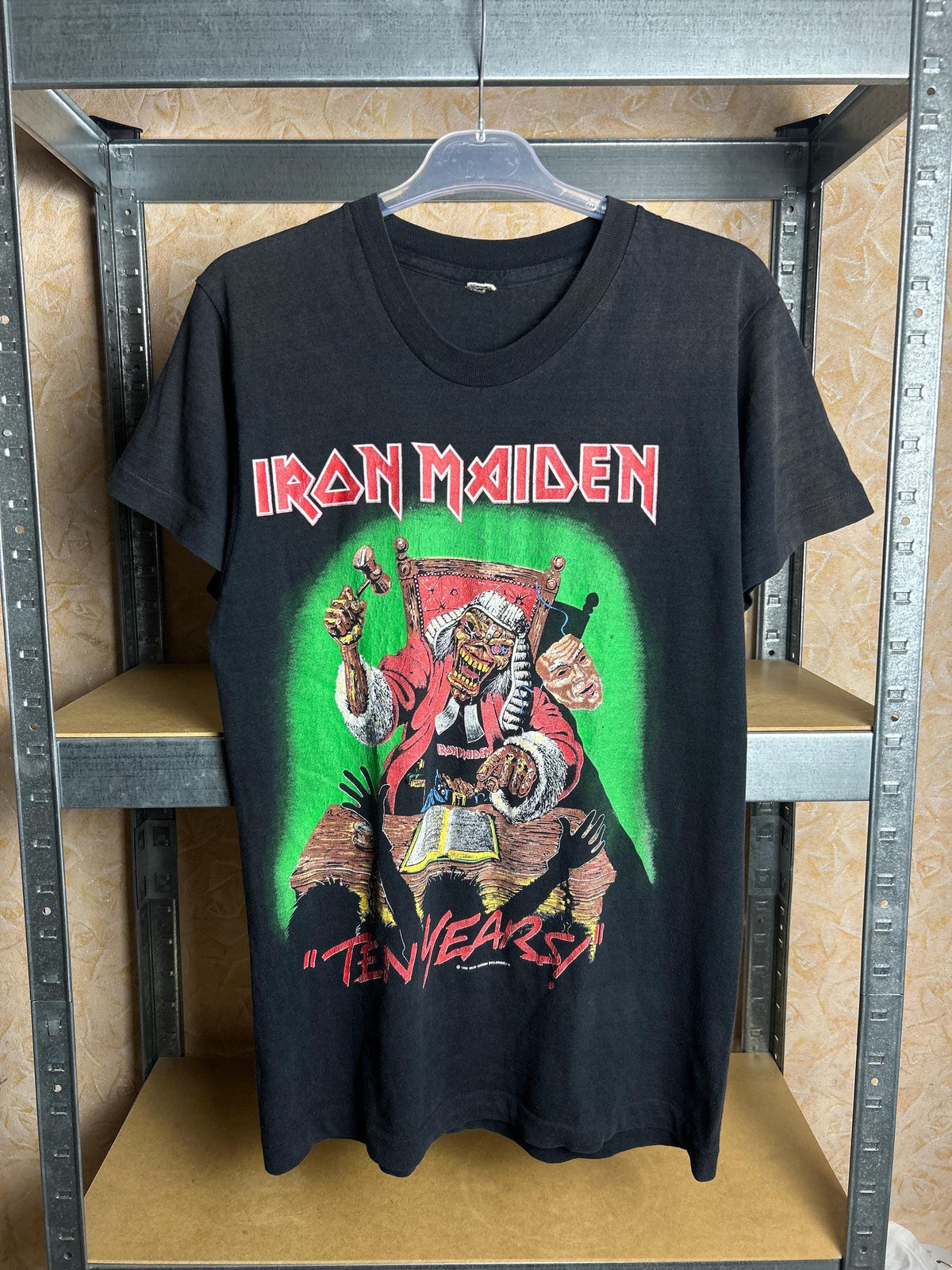 Vintage 1990 Iron Maiden Ten Years Santa Rock Band T-shirt Size M-L